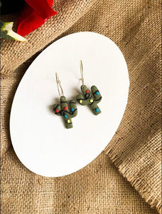 December 02 at 2pm | Holiday Clay Earring Workshop