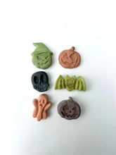 October 03 at 6pm | Spooky Soap Making Workshop