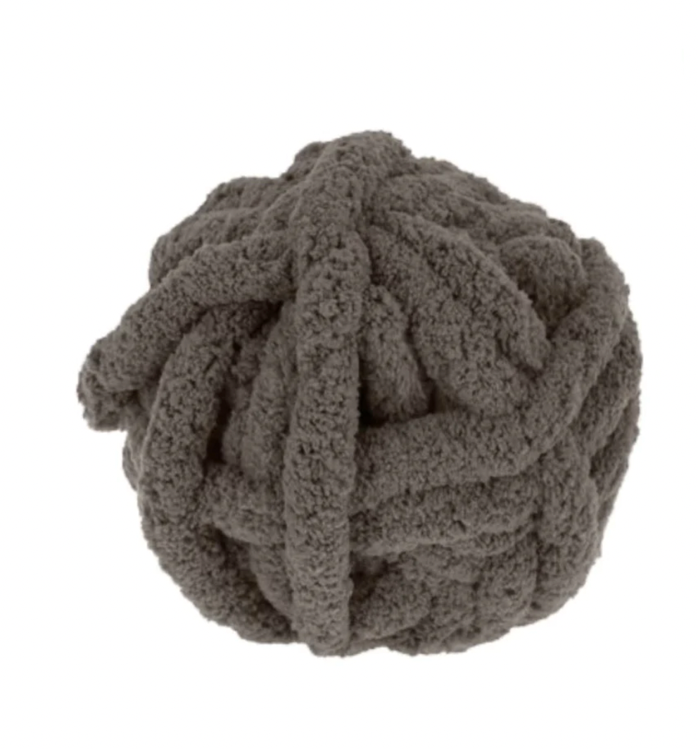 05-12 at 6pm | Chrissy's Private Party (Hand Knit Chunky Blankets)