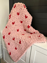 February 05 at 6pm | Valentine's Chunky Knit Blanket Workshop