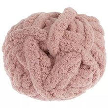 January 15 at 6pm | Checkered Hand Knit Chunky Blanket Workshop