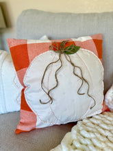 October 10 at 6pm | Pumpkin PIllow Cover Workshop
