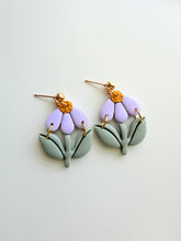 May 07 at 6pm | Spring Flower Clay Earring Workshop