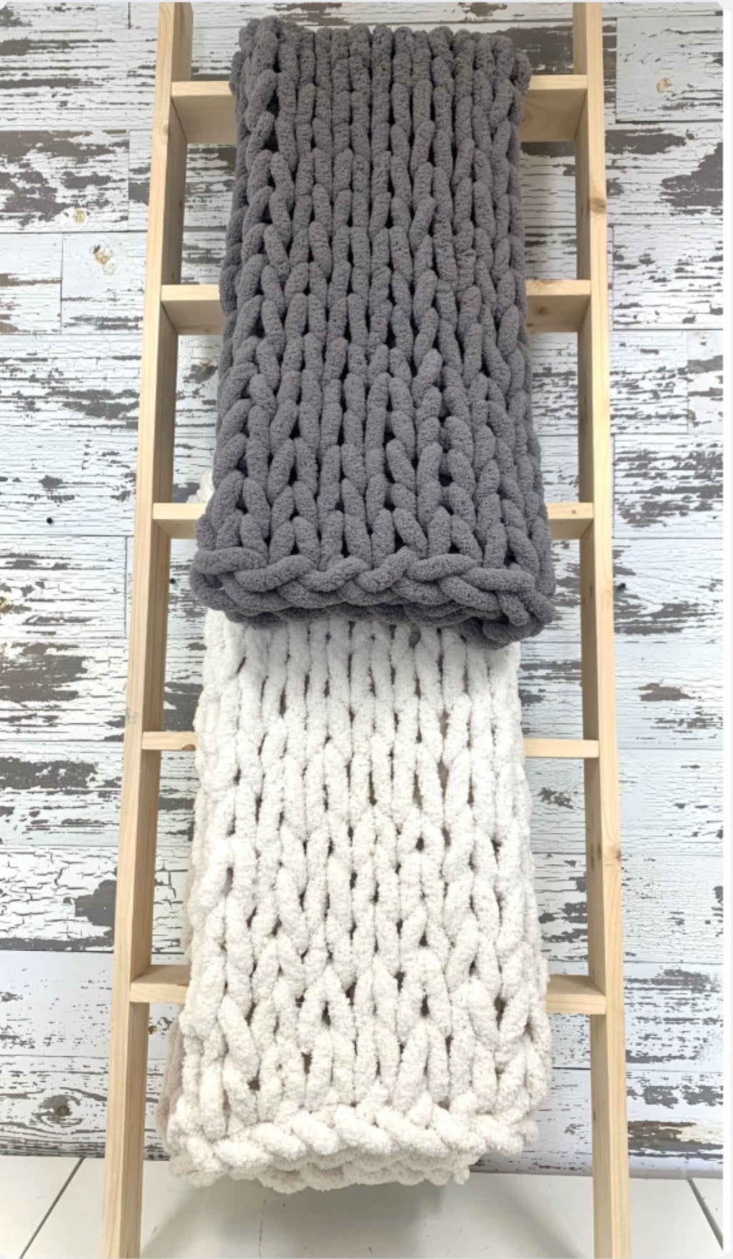 S223 Chunky Knit Blanket
