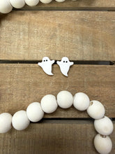 September 23 at 6pm | Fall Clay Earring Workshop