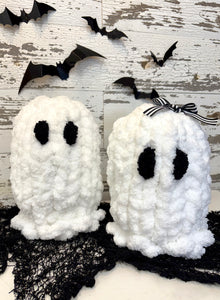 October 08 at 6pm | Chunky Knit Ghost Workshop